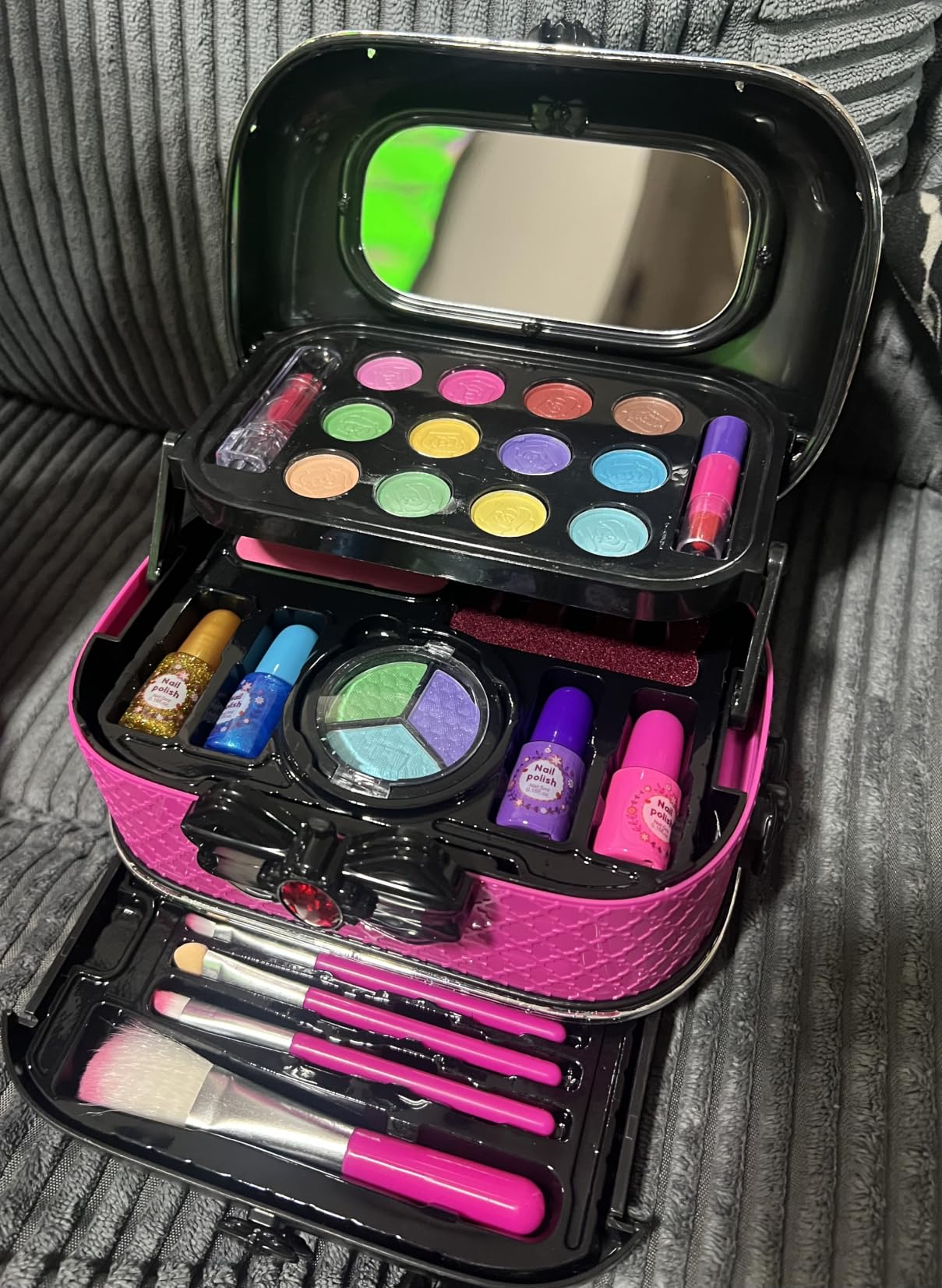 Hollyhi 58 Pcs Kids Makeup Toys Kit for Girls, Real Washable Make Up Set customer photo 2