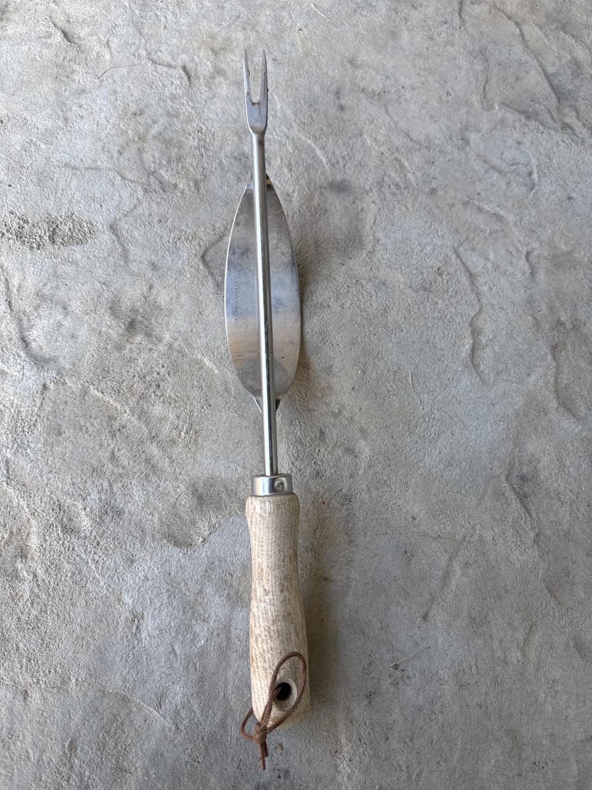 Grampa's Hand Weeder Tool with Lever Design for Easy Weed Removal customer photo 1