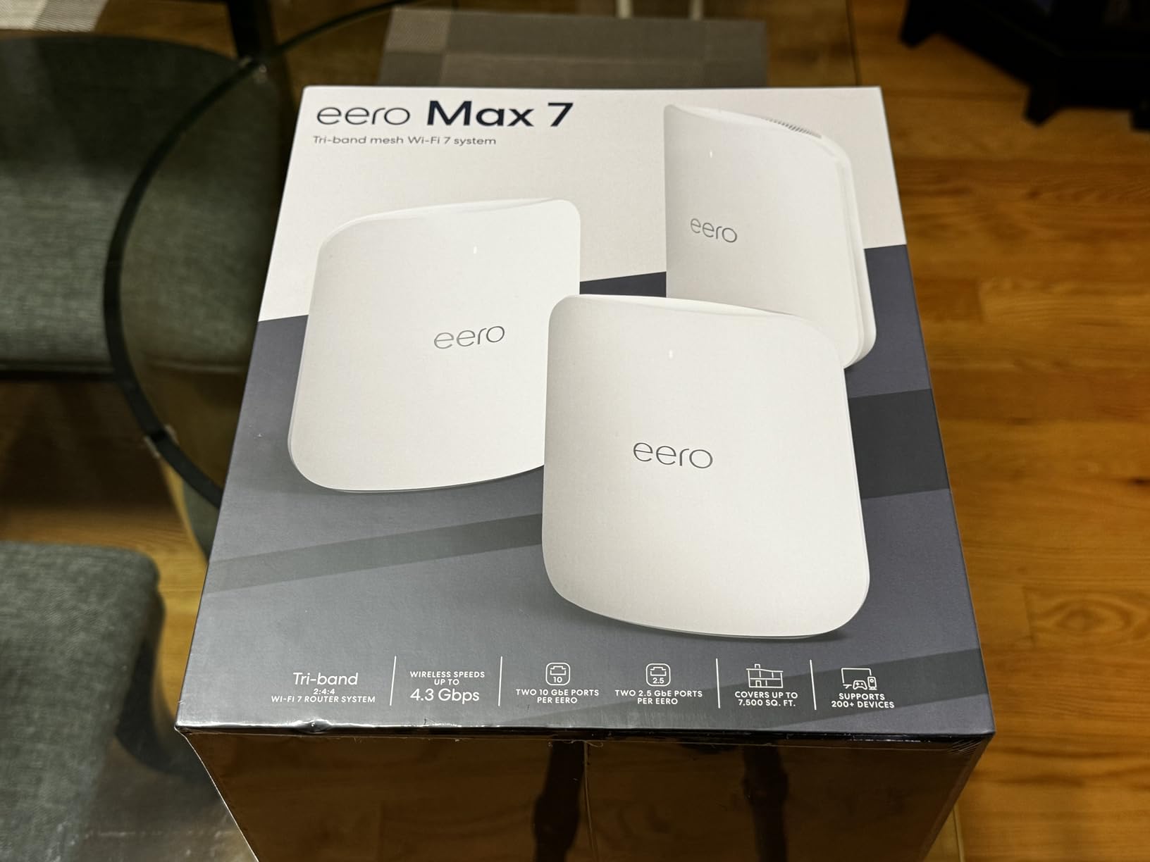 Amazon eero Max 7 mesh wifi router (newest model) - Supports internet plans up to 10 Gbps, Coverage up to 2,500 sq. ft., Connect 250+ devices, 1-pack customer photo 2