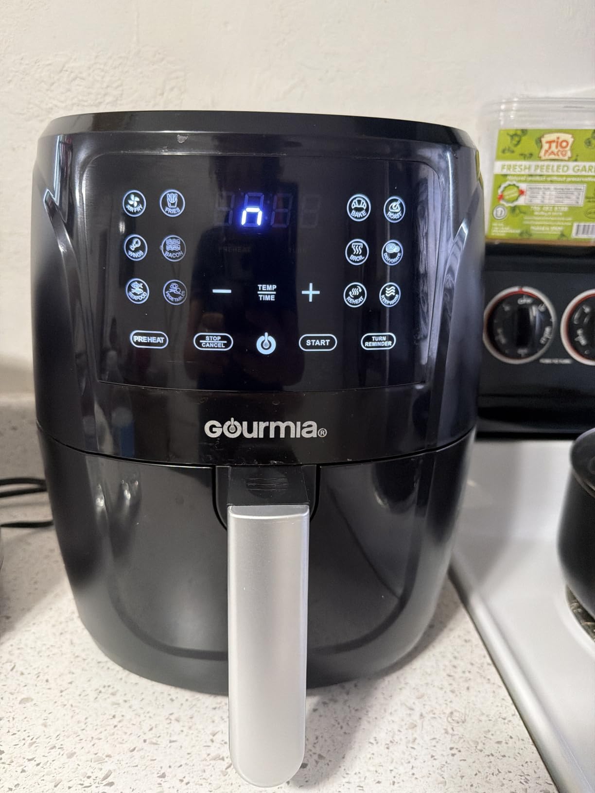 Gourmia Air Fryer - 6 Qt Basket Capacity, 12 Cooking Presets, Black customer photo 2