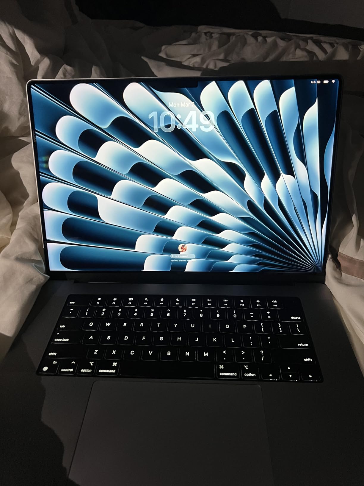 Renewed M1 Pro 16-inch customer photo 2