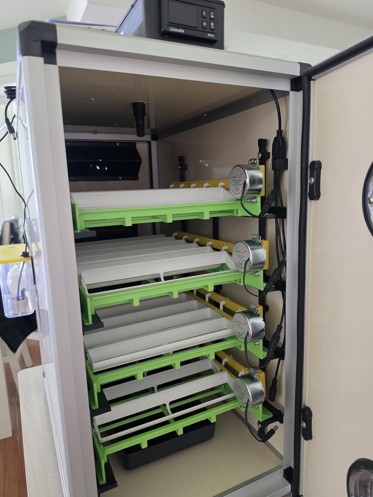 Hatching Time Incubators for Hatching Eggs, CT180SH Egg Setter & Hatcher customer photo 2