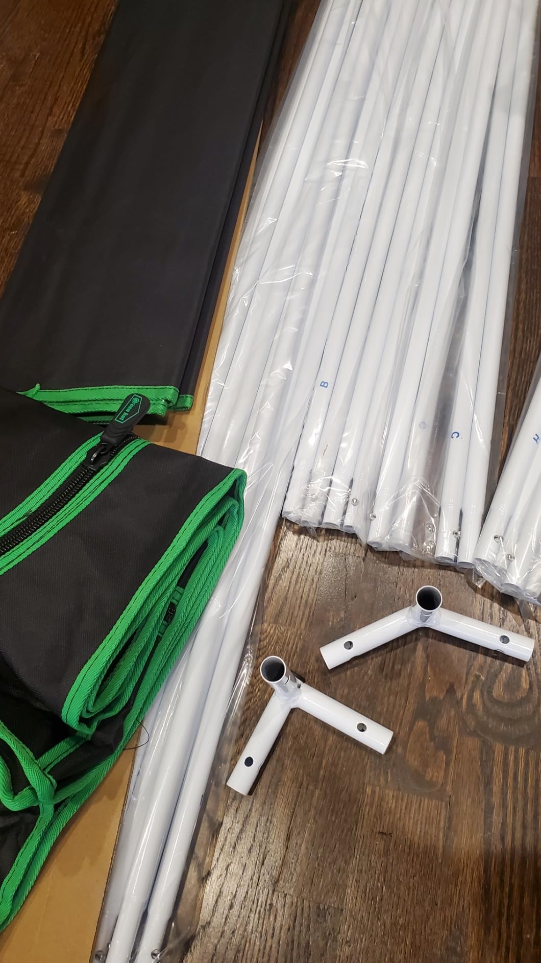 3x3 Green Hut Grow Tent 32