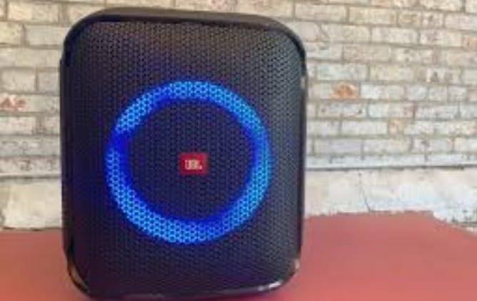 JBL PartyBox Encore Essential customer photo 1