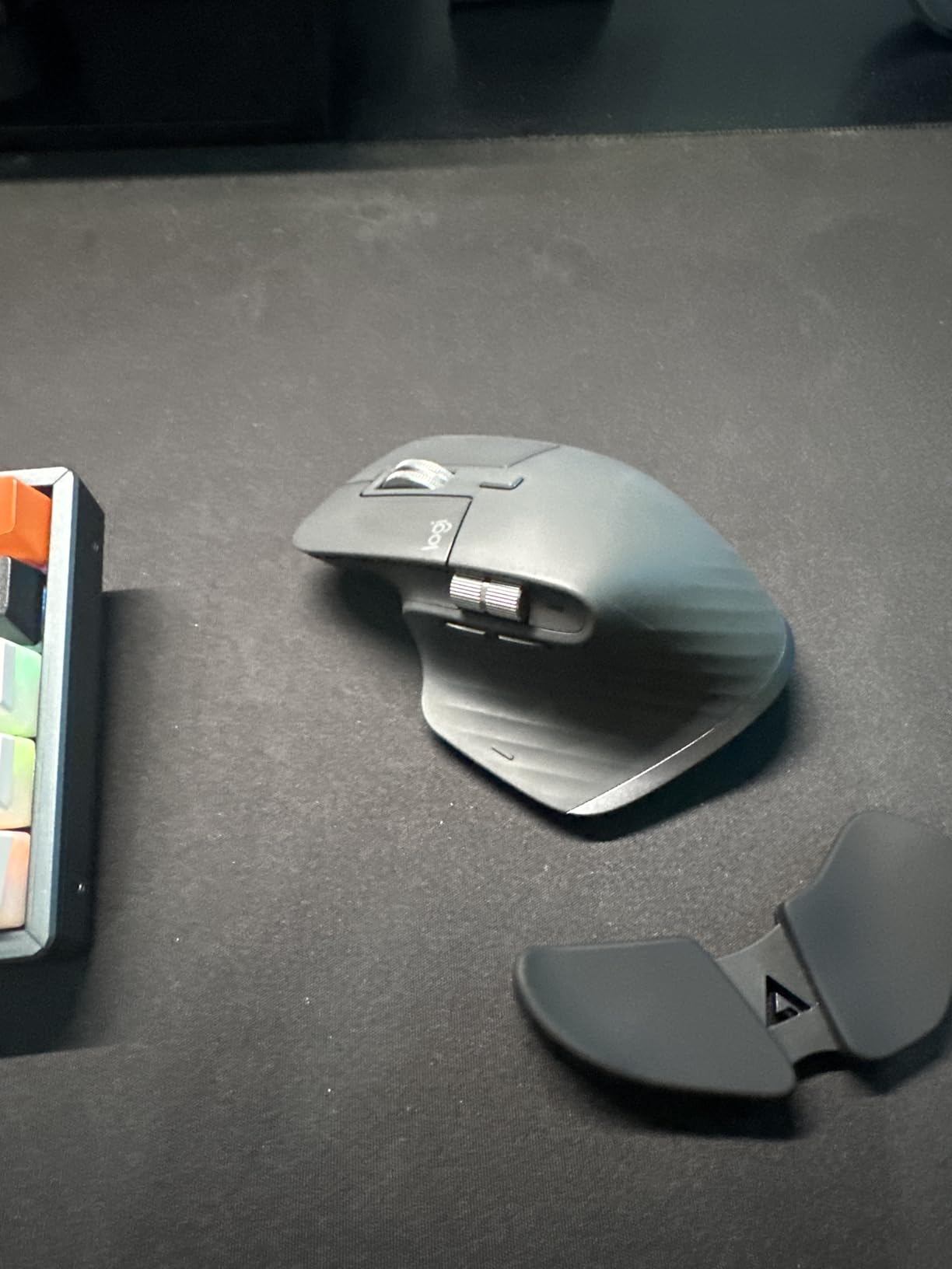 Logitech MX Master 3S Performance Wireless Mouse - Graphite With Bolt Reciever customer photo 2