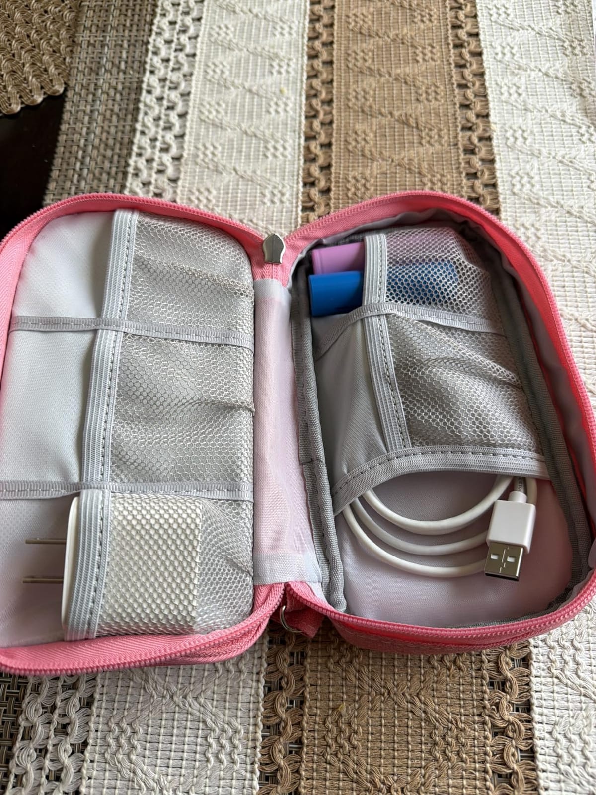 FYY Travel Tech Organizer customer photo 2