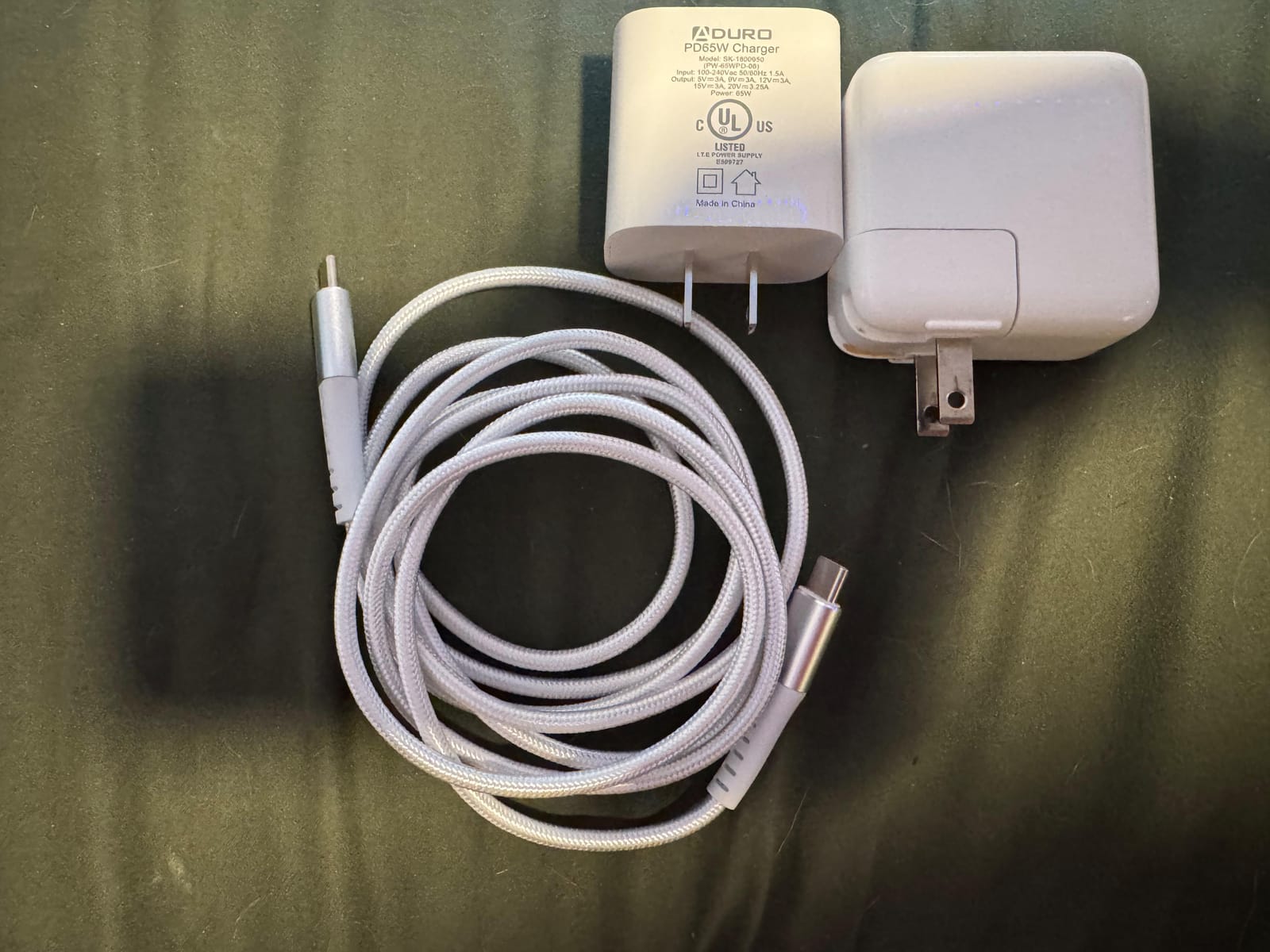 Apple MacBook Air M2 8GB Renewed customer photo 1