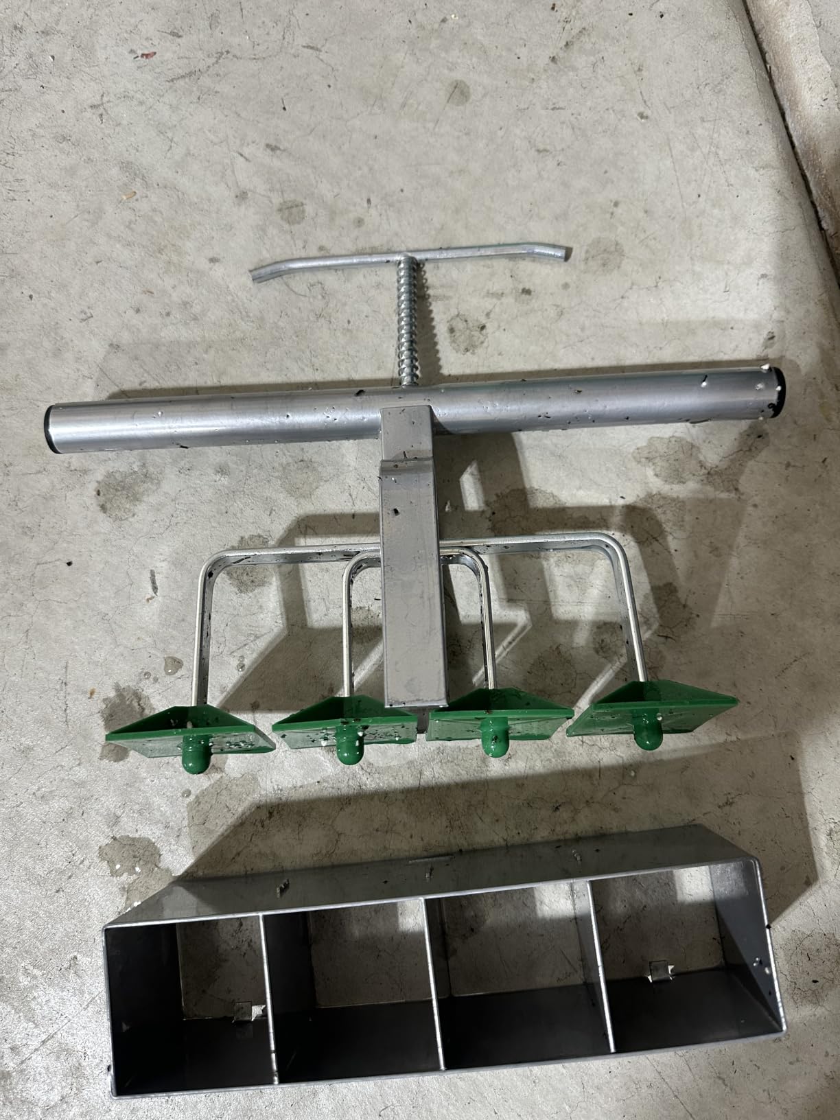 Soil Blocker with Comfortable Handle, 4 Cell Soil Block Maker 2 Inch Mold customer photo 1
