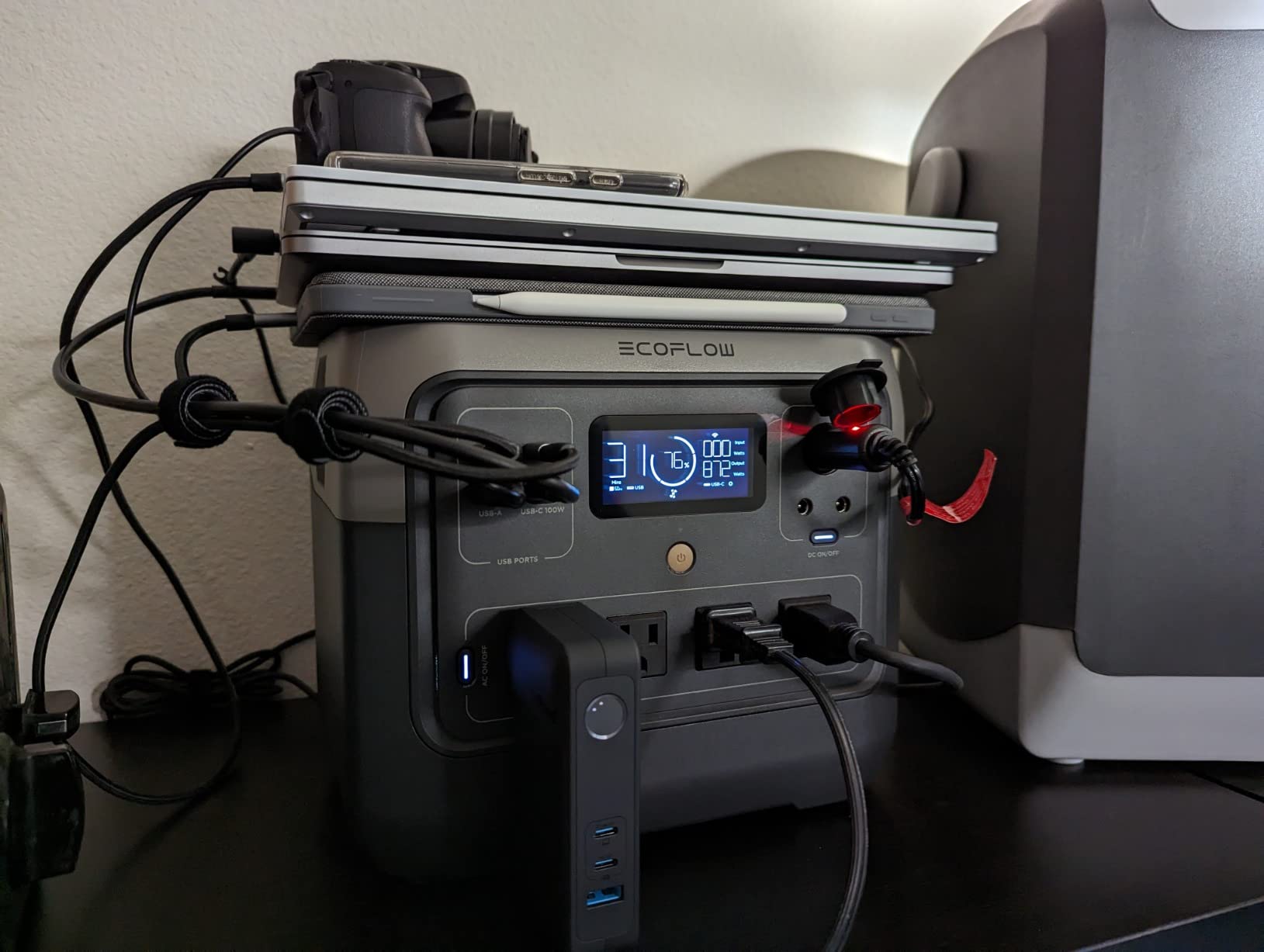 EF ECOFLOW Solar Generator RIVER 2 Pro & 160W Portable Solar Panel, 768Wh customer photo 1