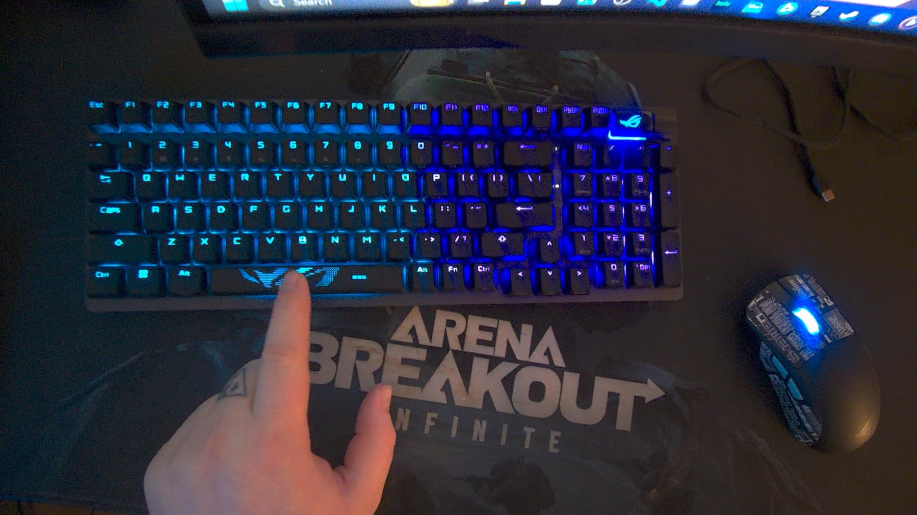 ASUS ROG Scope II 96 customer photo 2