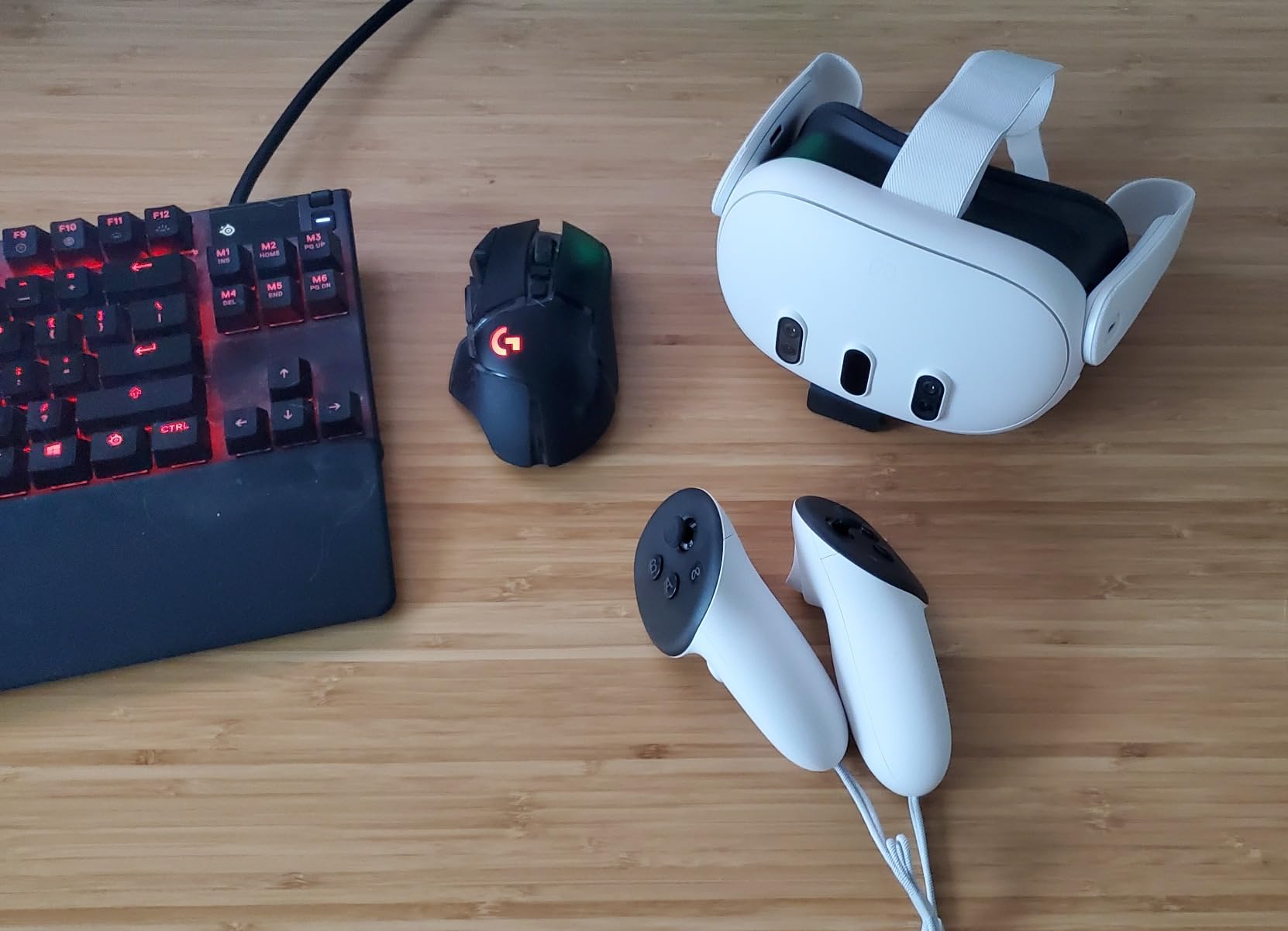 Meta Quest 3 512GB, VR Without Wires, Gorilla Tag Cardboard Monkenaut Bundle, Amazon Exclusive, 3-Month Trial of Meta Horizon+ Included customer photo 2