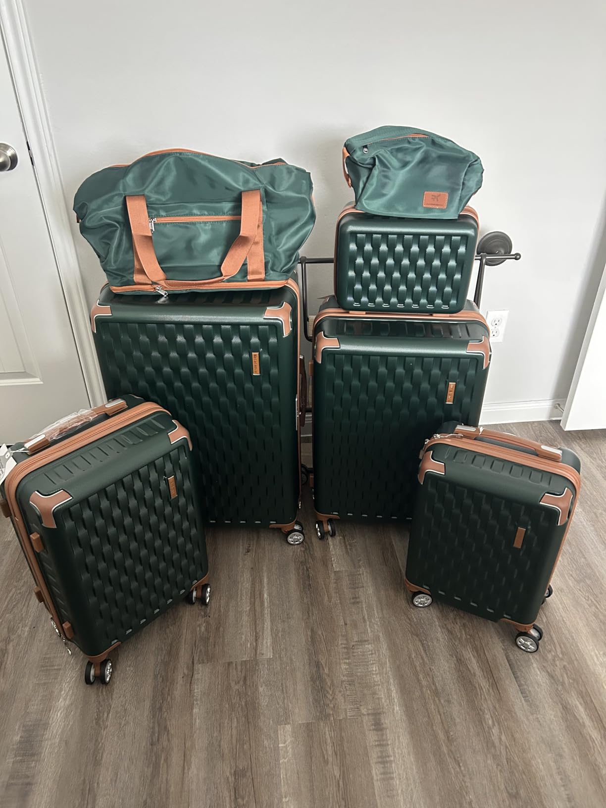 Melalenia Luggage Sets 7 Piece Suitcase Set, Hard Shell Carry on Luggage Travel Suitcases with Spinner Wheels and TSA Lock, Lightweight Luggage Set for Women, Black Brown customer photo 1