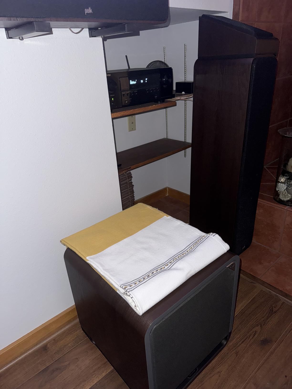 Polk Audio Signature Elite ES90 Height Module Speaker Pair, Stunning Black customer photo 1