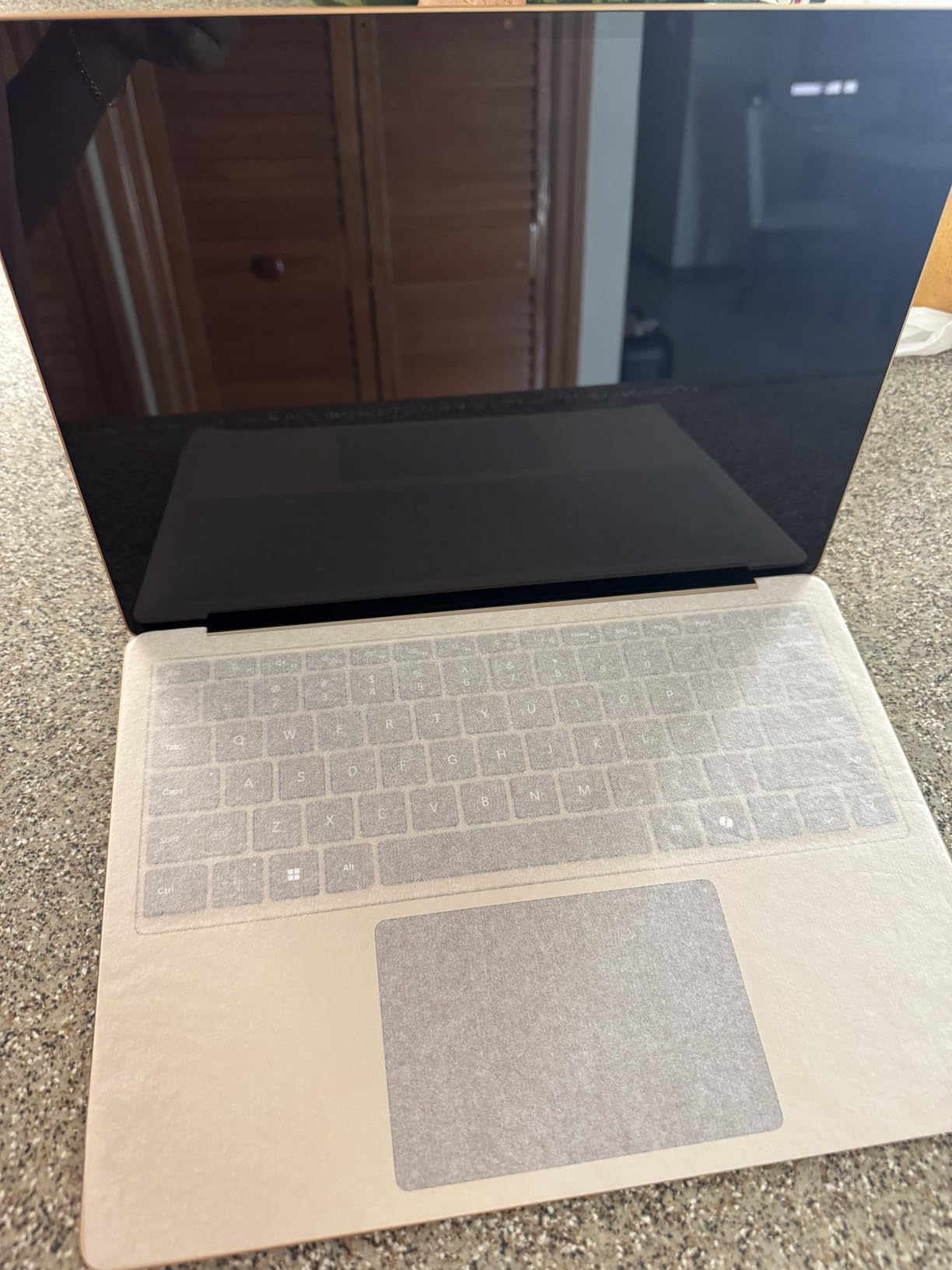 Microsoft Surface Laptop 13.8 customer photo 1