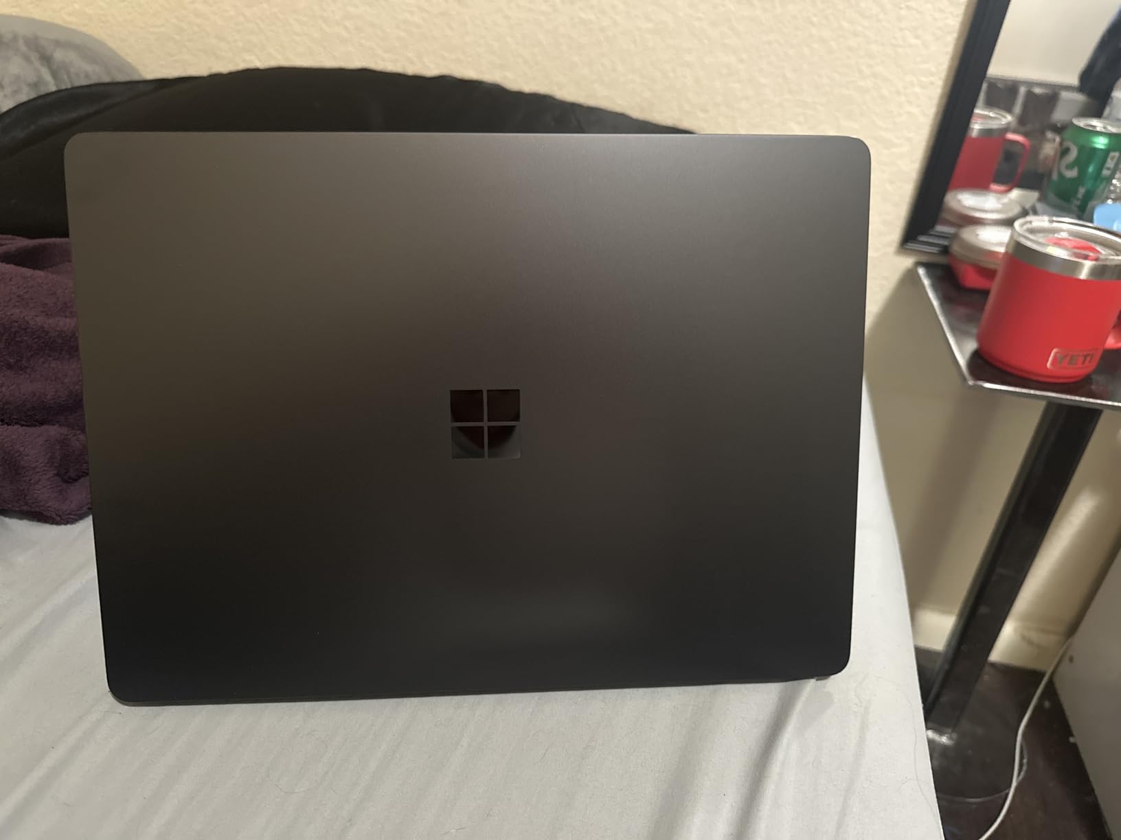 Microsoft Surface Laptop 15 customer photo 1