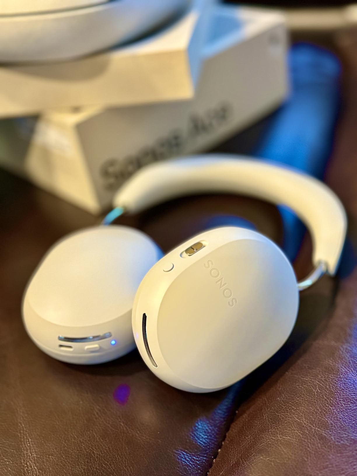 Sonos Ace Noise Cancelling Bluetooth Over-Ear Headphones - White customer photo 1