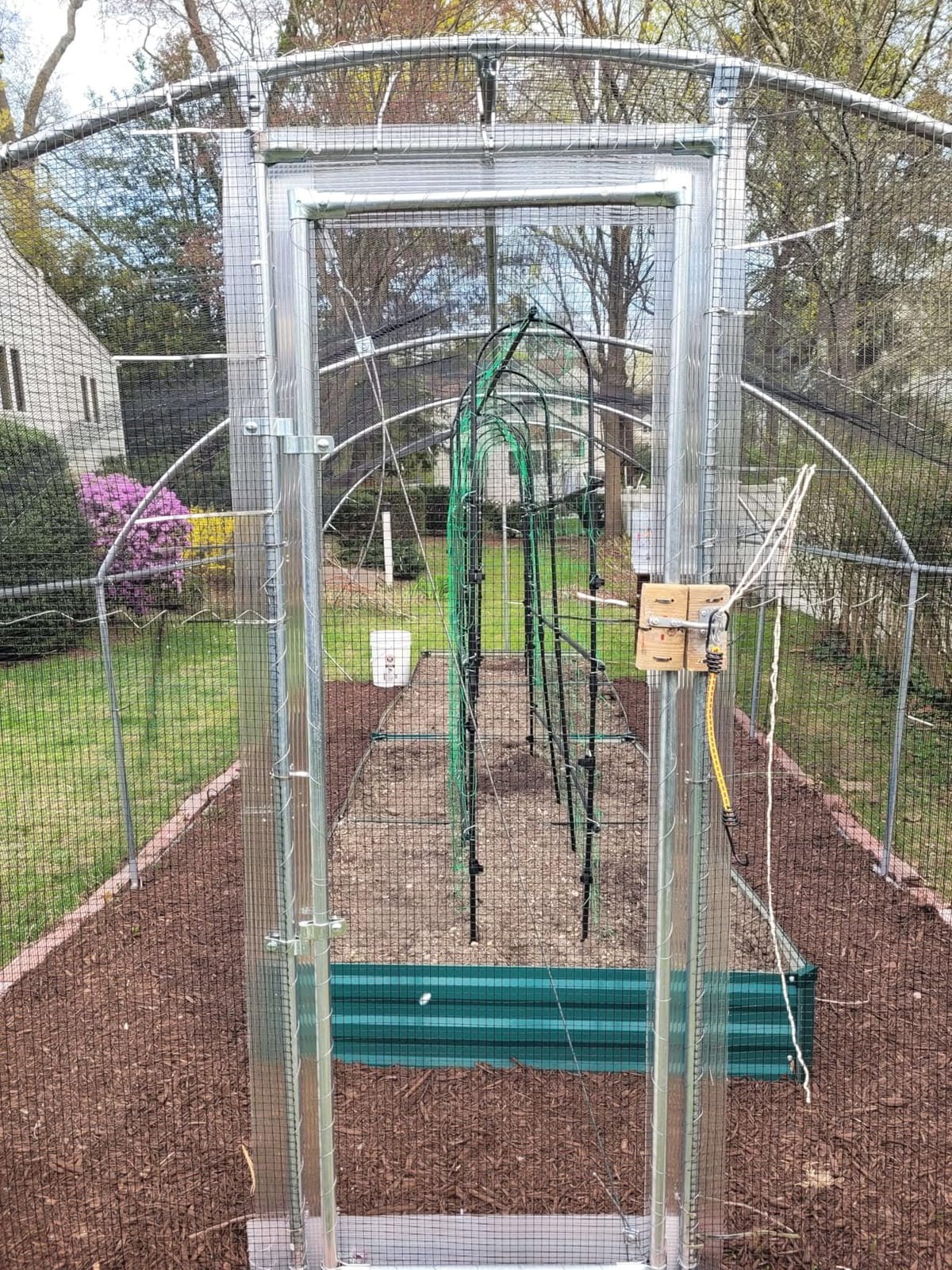Large Metal Chicken Coop Round Top Upgrade Tri-Supporting Wire Mesh Chicken Run,Chicken Pen with Water-Resident and Anti-UV Cover,Duck Rabbit House Outdoor (25'L x 9'W x 6.5'H) customer photo 2
