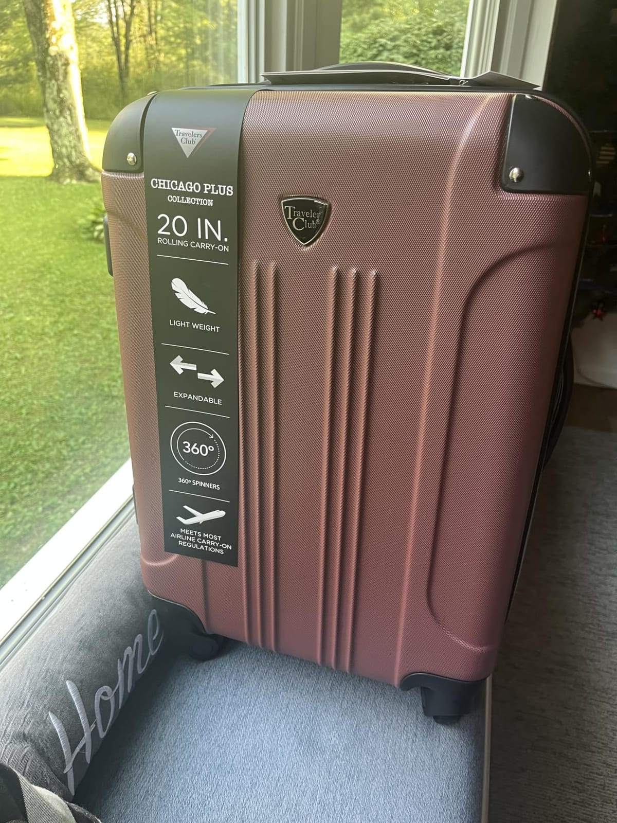 Travelers Club Chicago Hardside Expandable Spinner Luggage, Rum Caramel, 22