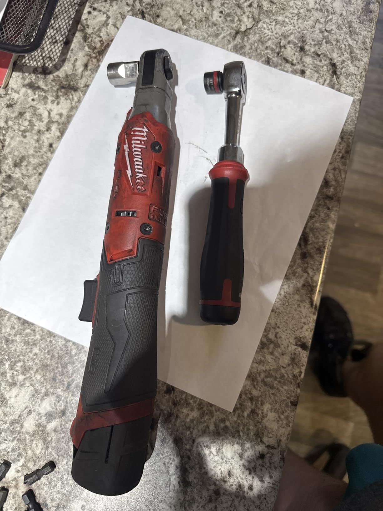 VESSEL 400ER3 Cordless Electric Slim Ratchet customer photo 1