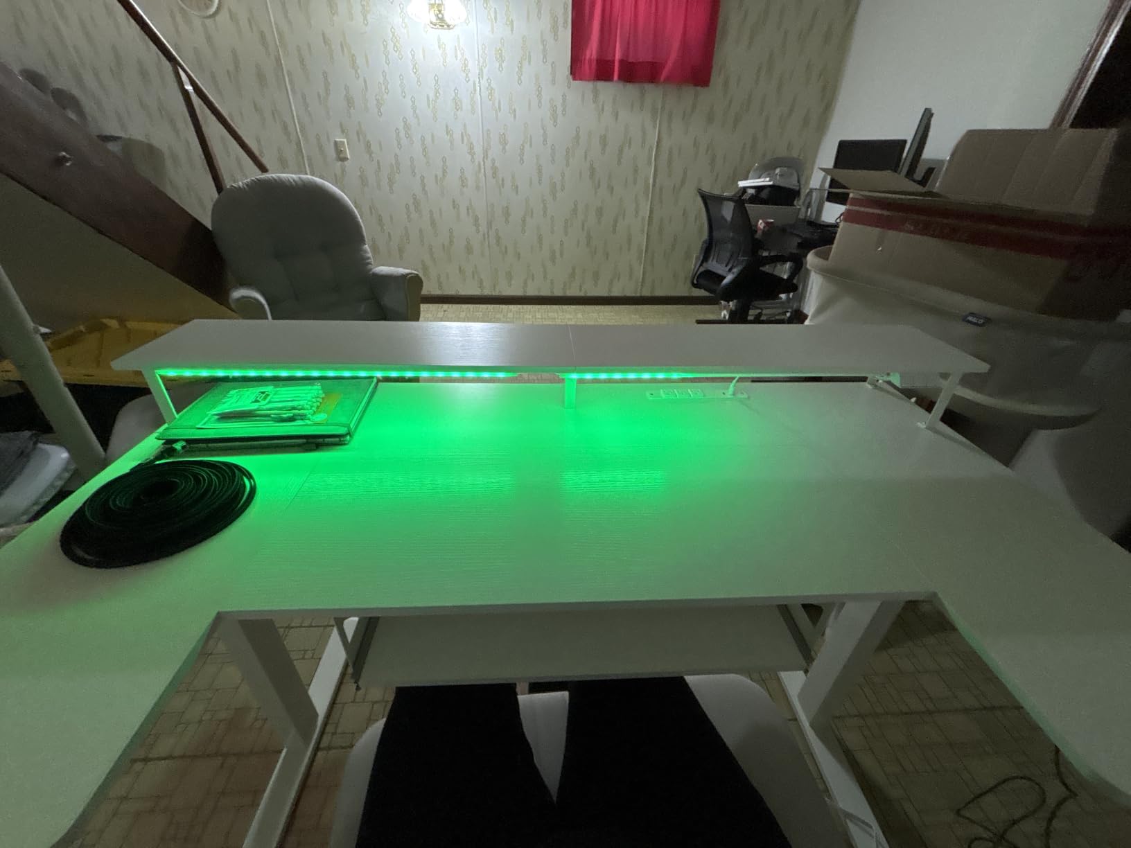 OffiGo 55 Inch U Shaped Electric Standing Desk with Keyboard Tray, White customer photo 2