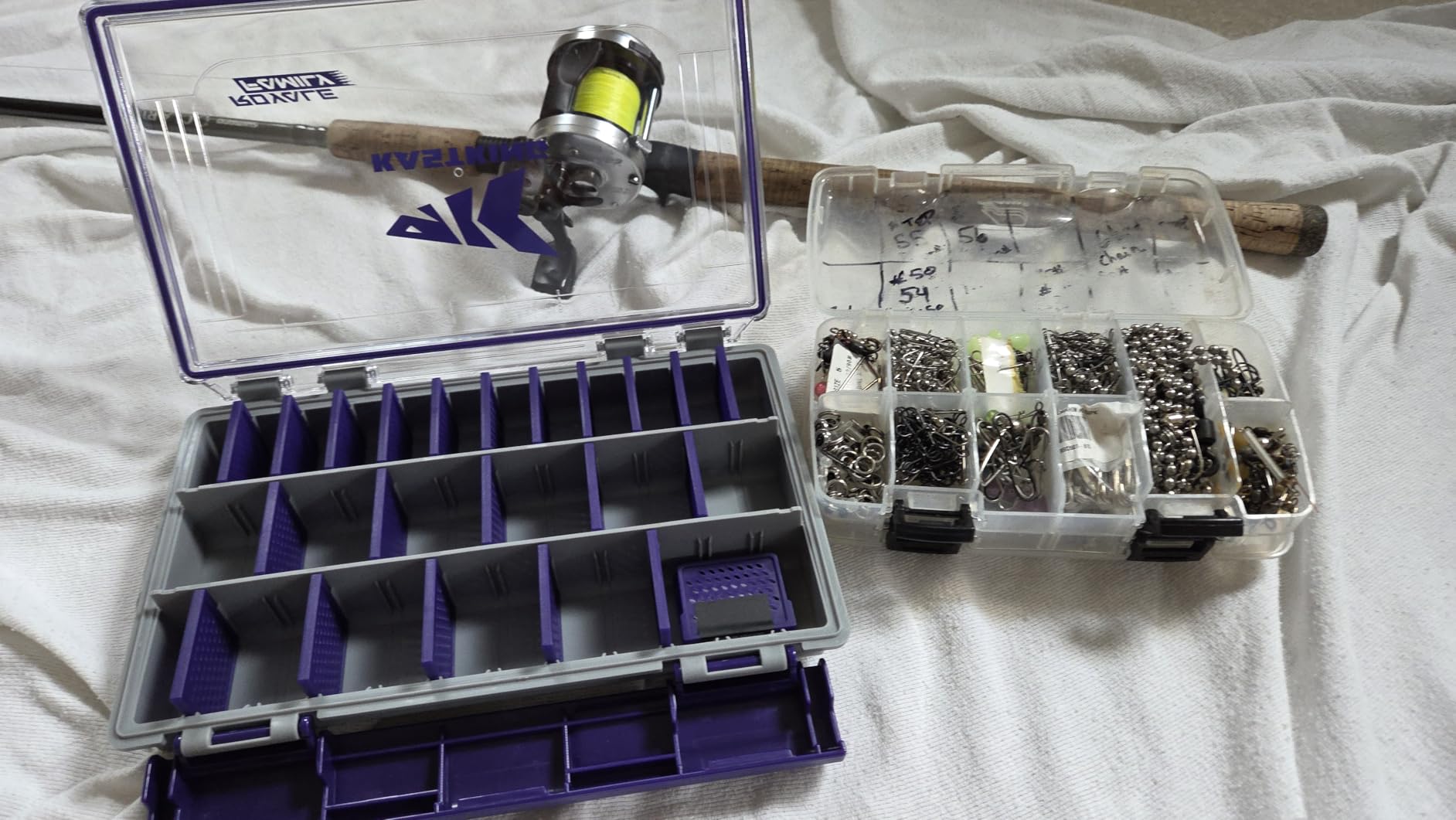 KastKing HyperSeal Waterproof Tackle Box, 3600 1 Pack. Black customer photo 2