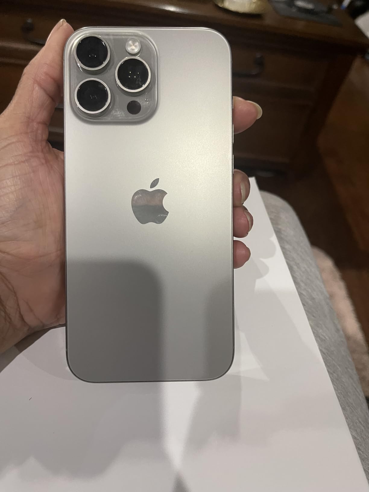 iPhone 16 Pro Max Renewed customer photo 1