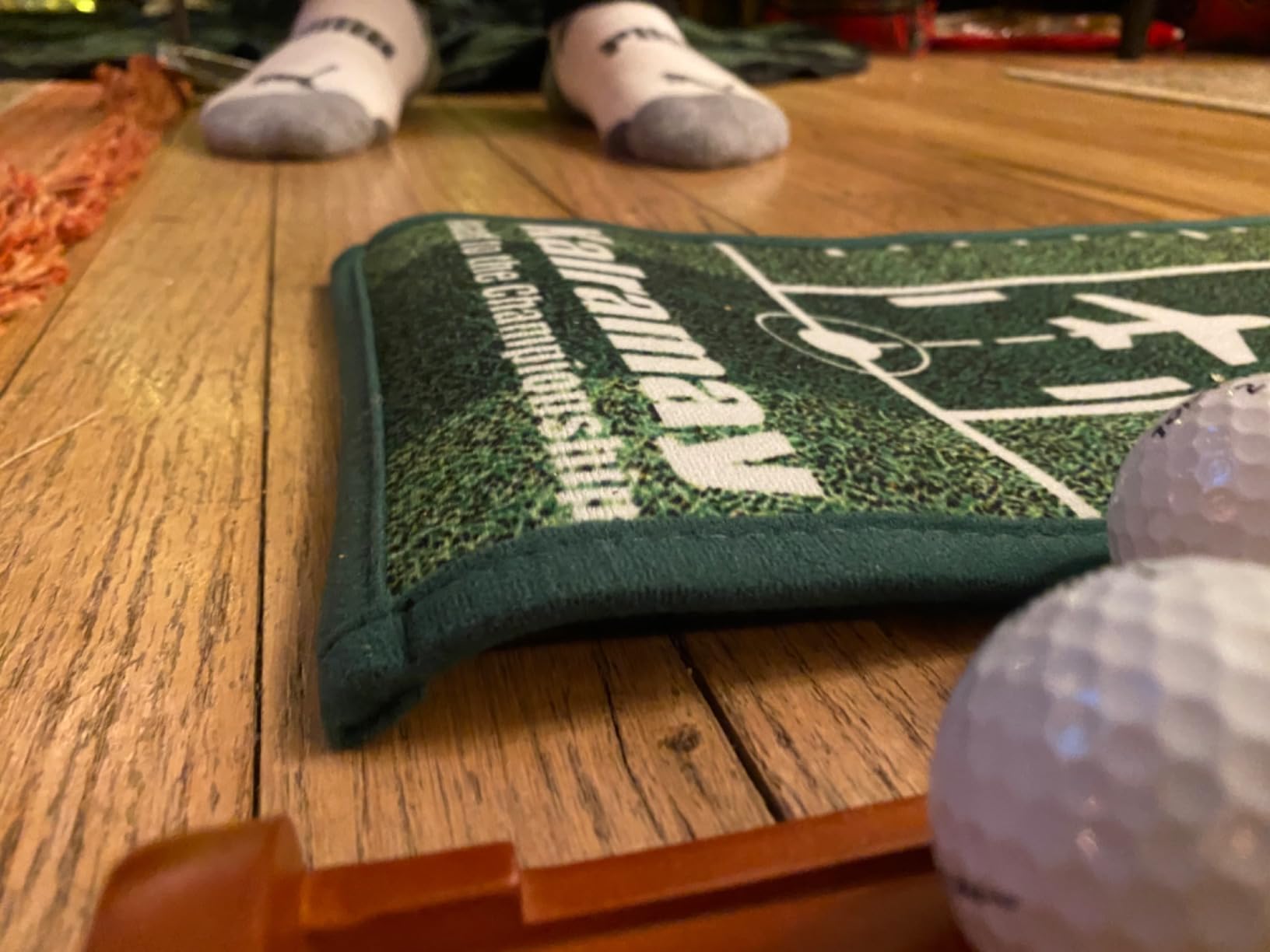 Kalramay Putting Green Indoor Golf Putting Mat – Easy to Assemble with Automatic Ball Return, Wrinkle-Free Close to Real Green Speed, Suitable for Office, Recreation Room, Patio customer photo 1