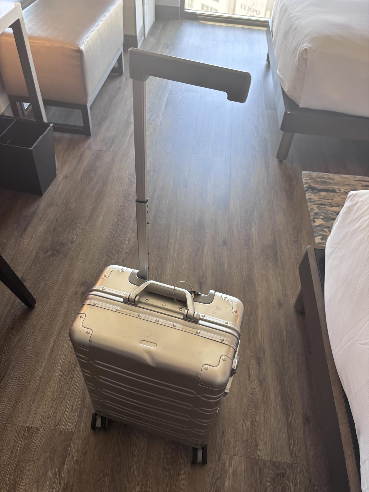 VentureVault All Aluminum 20 Inch Carry On Luggage With Wheels, Silver customer photo 1