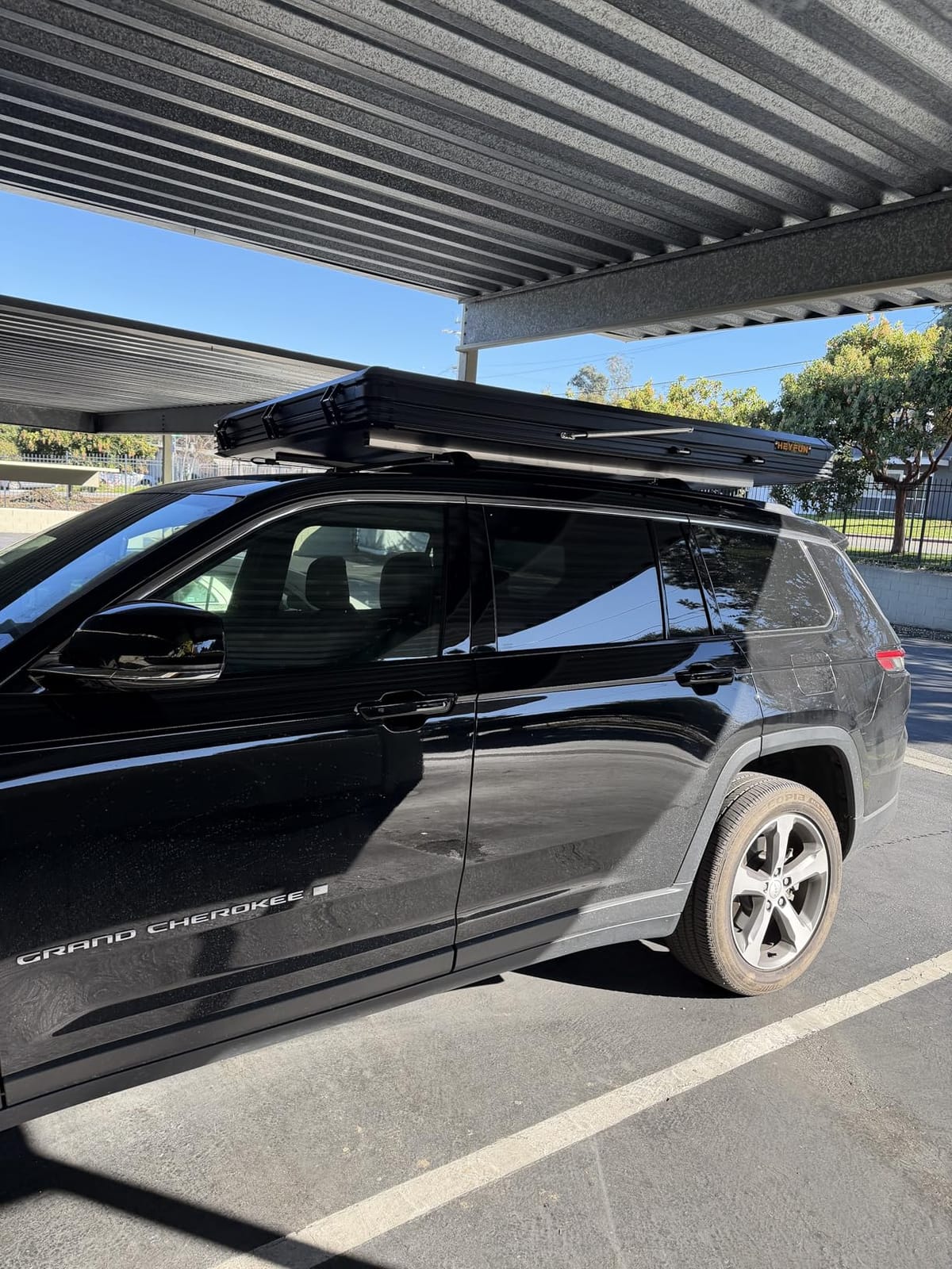 Explorer Pro Rooftop Tent Hard Shell, 2-3 Person Aluminum Roof Top Tent customer photo 2