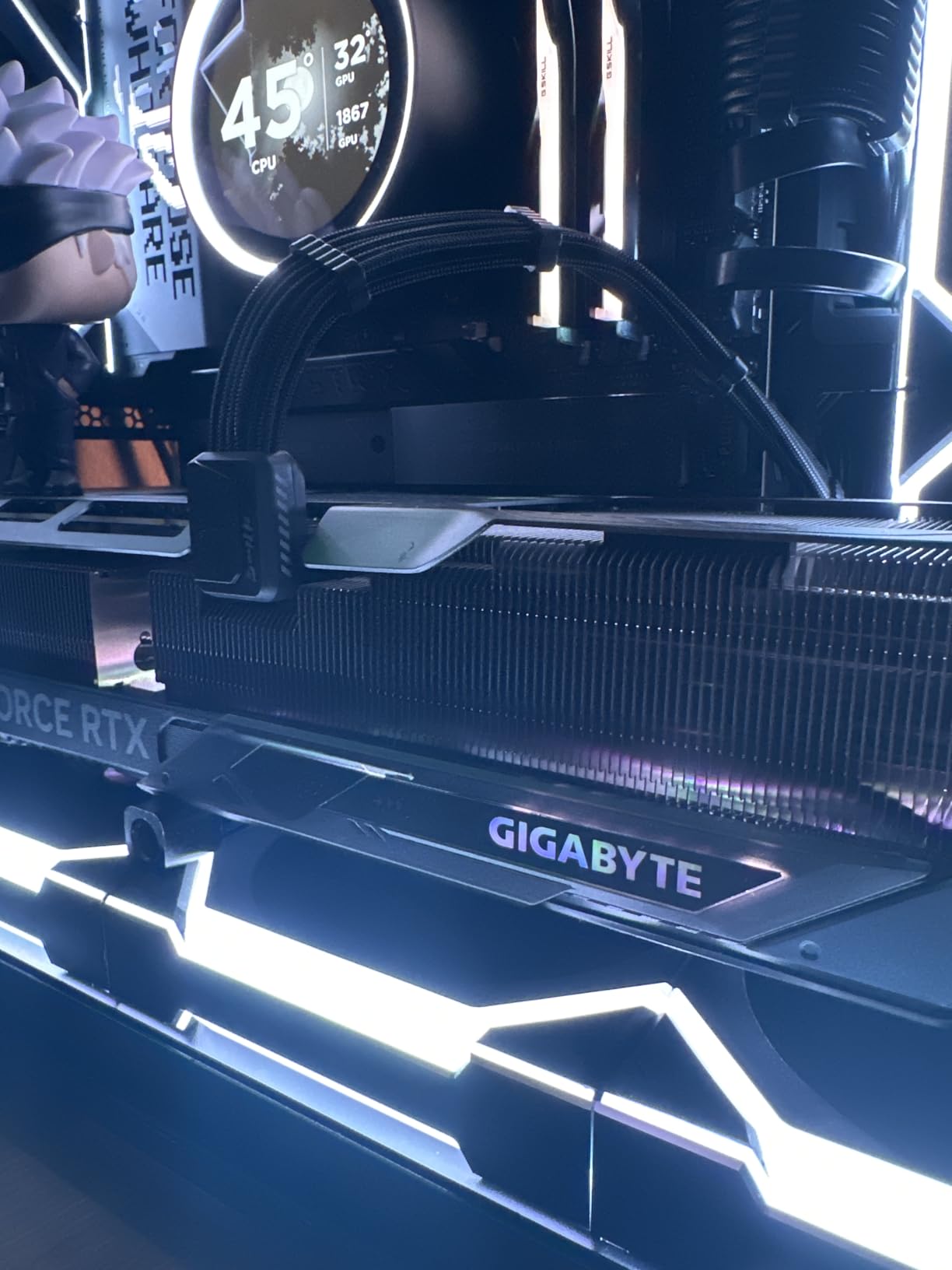 GIGABYTE RTX 5080 Gaming OC customer photo 2