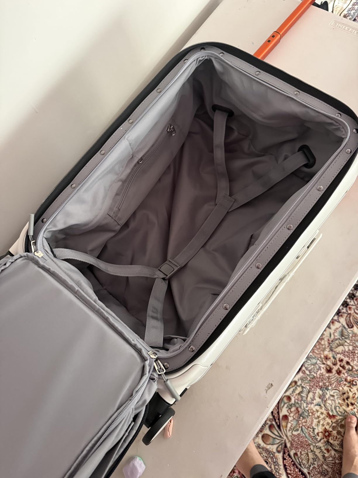 mixi Carry On Luggage 20'' Suitcase with Front Laptop Pocket, Wide Handle Rolling Travel Suitcases PC Hardshell with Aluminum Frame Spinner Wheels & TSA Lock, Carry-On Luggage(Smoke White) customer photo 2