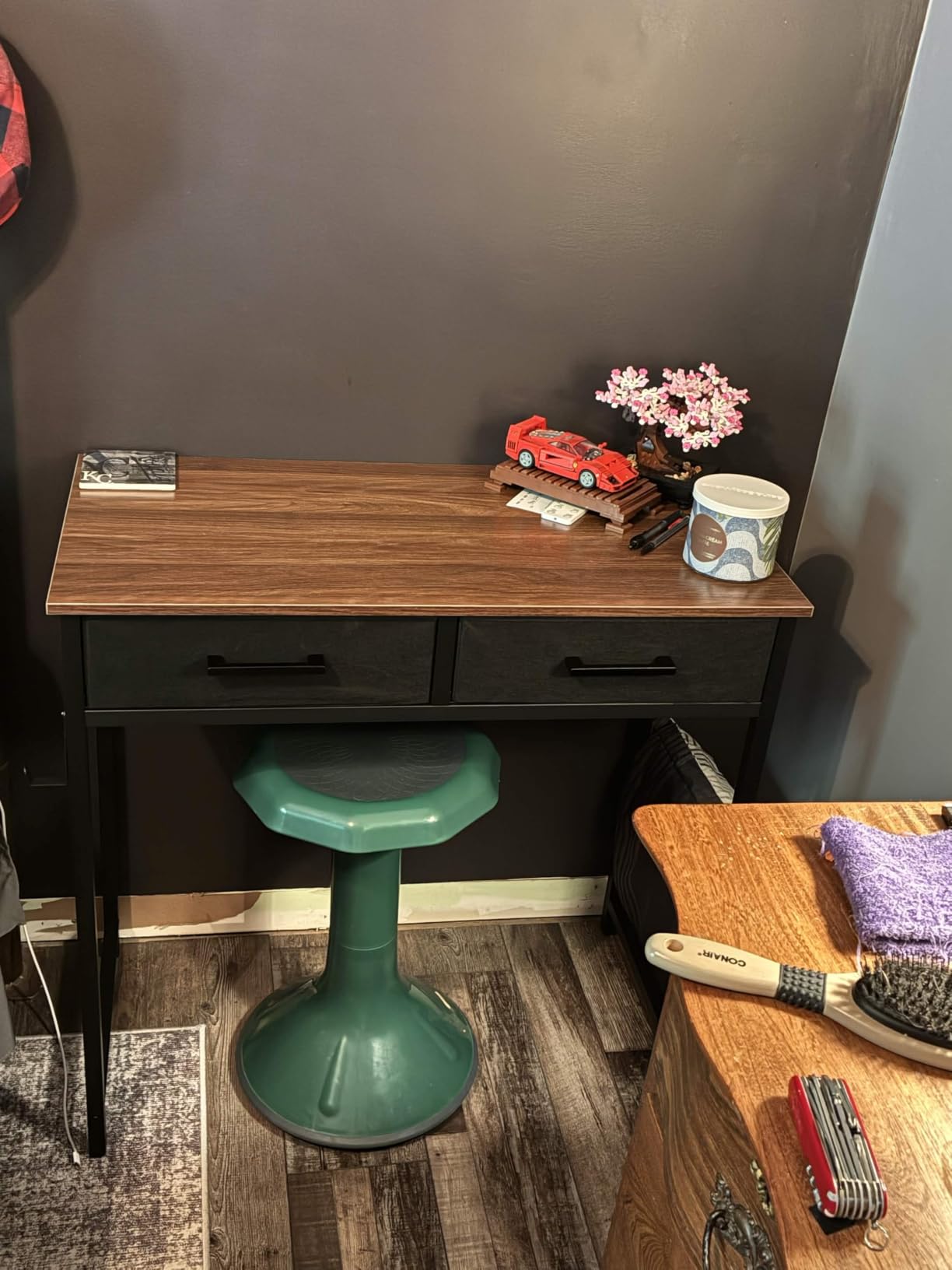 Pamray 32 Inch Small Computer Desk with 2 Drawers for Bedroom Study Writing Home Office Table for Small Spaces Black customer photo 1