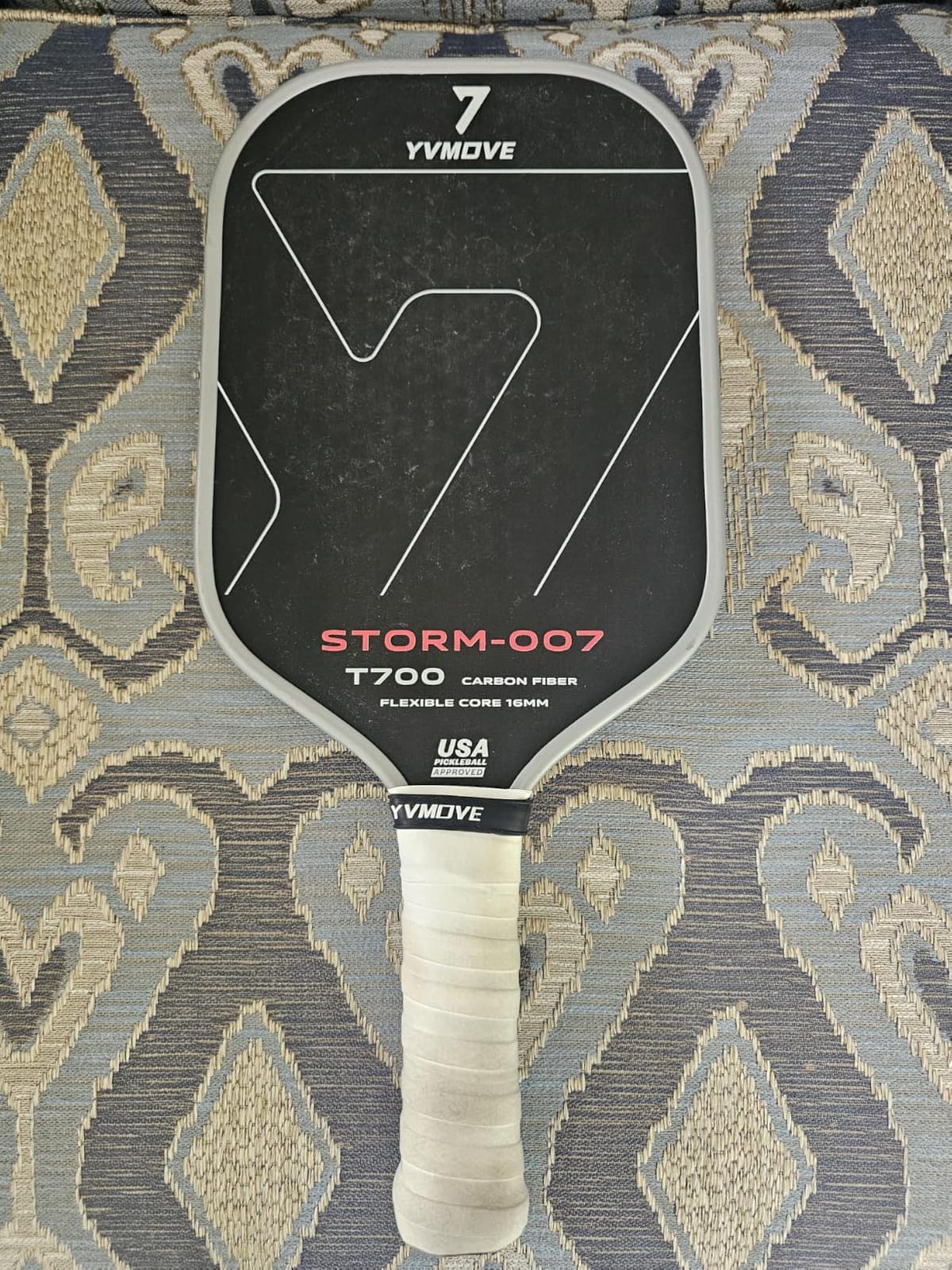 YVmove 16mm Kevlar T700 Carbon Fiber Pickleball Paddle, USAPA Approved customer photo 1