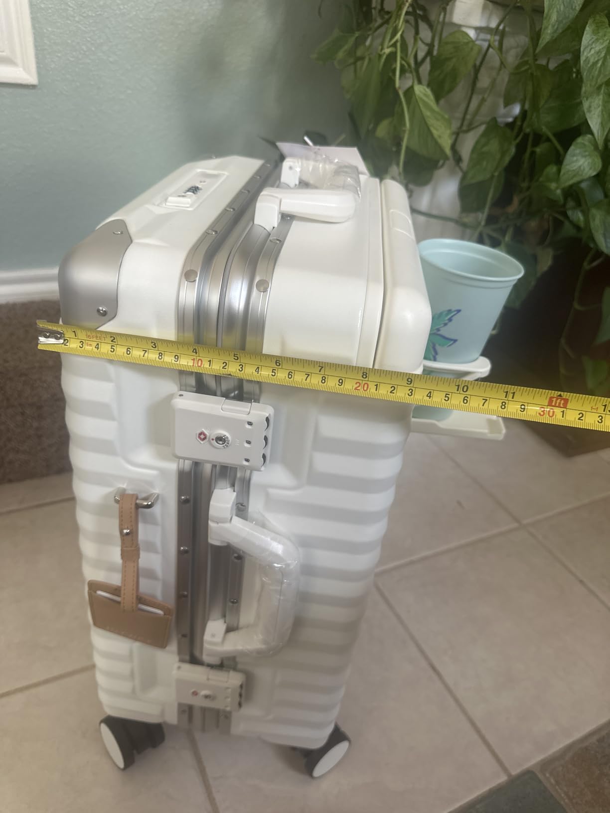 Joyway Zipperless Carry On Luggage with Aluminum Frame and Front Pocket customer photo 2