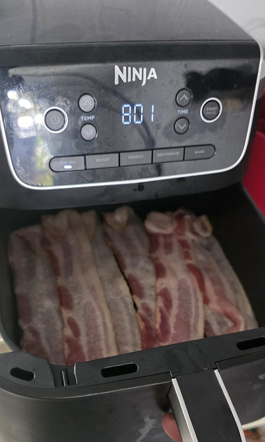 Ninja Air Fryer Pro, 5 Qt, 5-in-1, Grey, AF142 customer photo 1