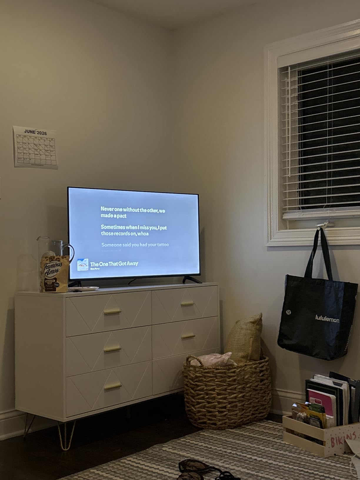 Insignia F40 40-Inch customer photo 2