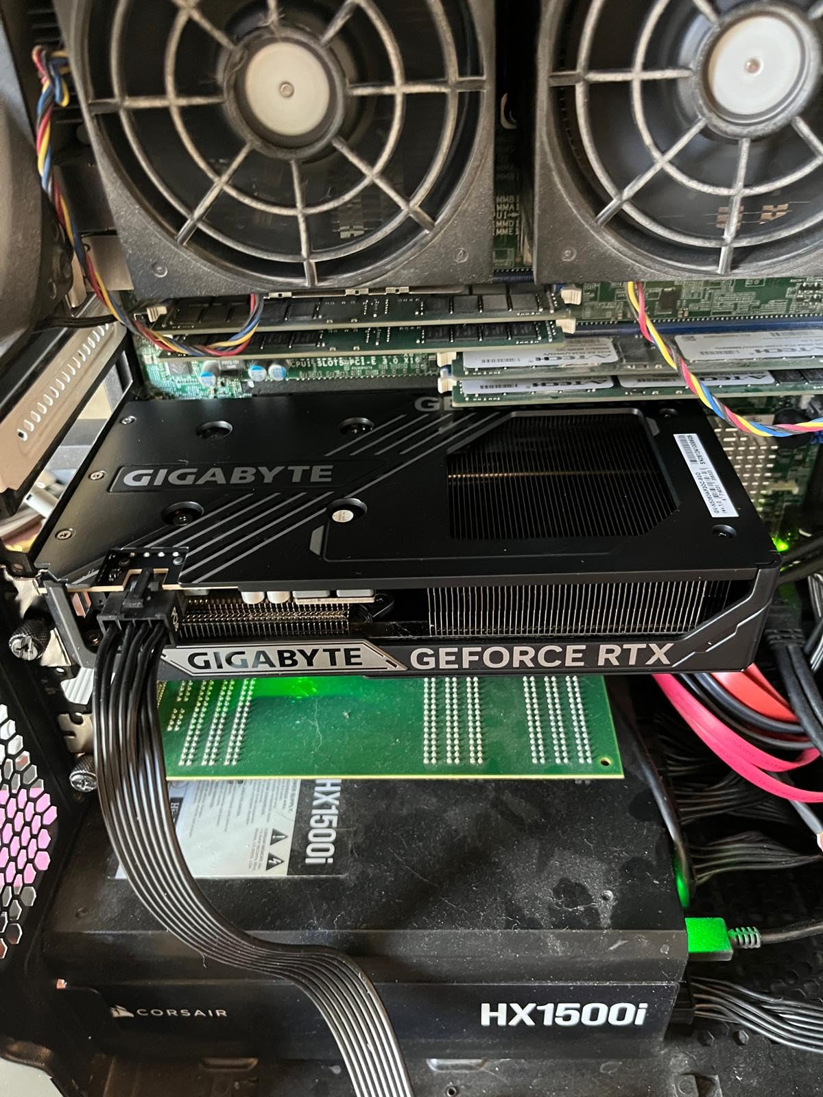 GIGABYTE RTX 5060 WINDFORCE customer photo 1