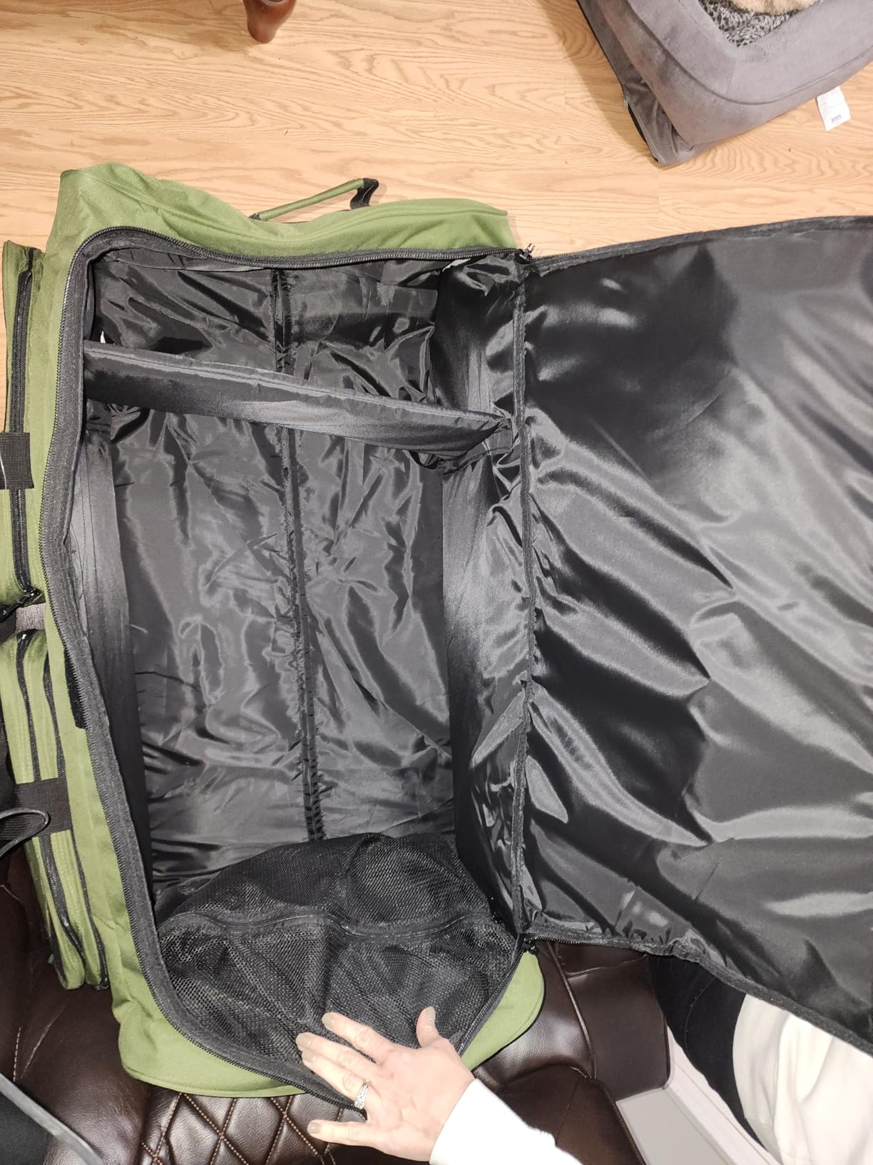 Rolling Duffle Bag with Wheels,120L Large Deployment Bag,Waterproof Military Duffle Bags for Tactical Military Deployment Camping customer photo 1