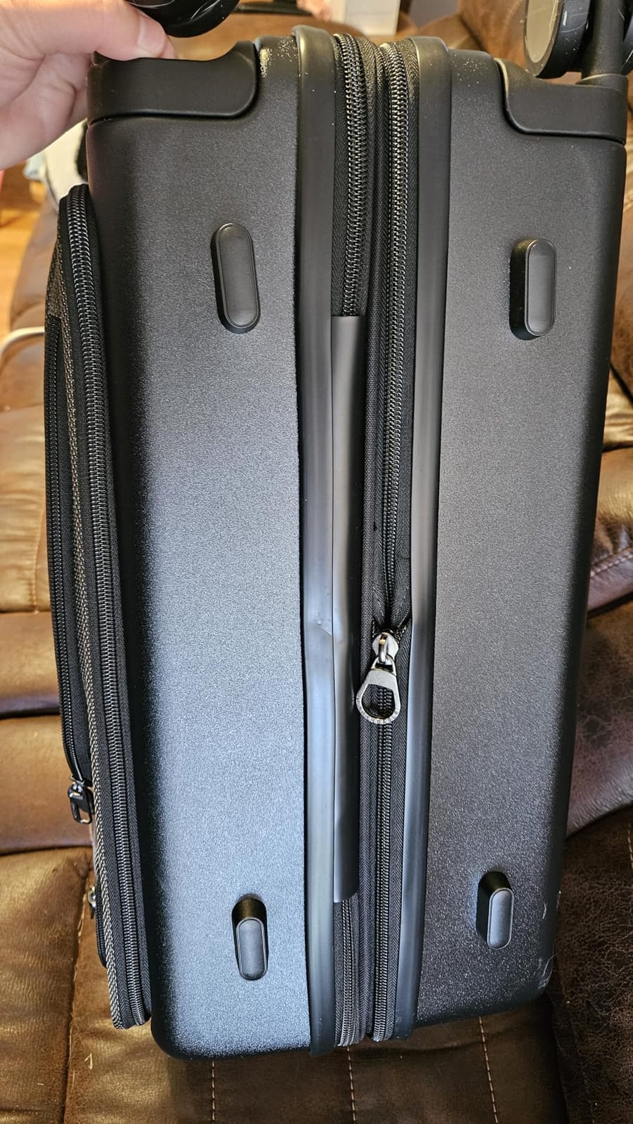 KROSER Hardside Expandable Carry On Luggage 22x14x9 Airline Approved With Front Business Pockets, 20 Inch Suitcases with Wheels, Carry on Suitcase with TSA Lock & USB Port, Steel Grey customer photo 1
