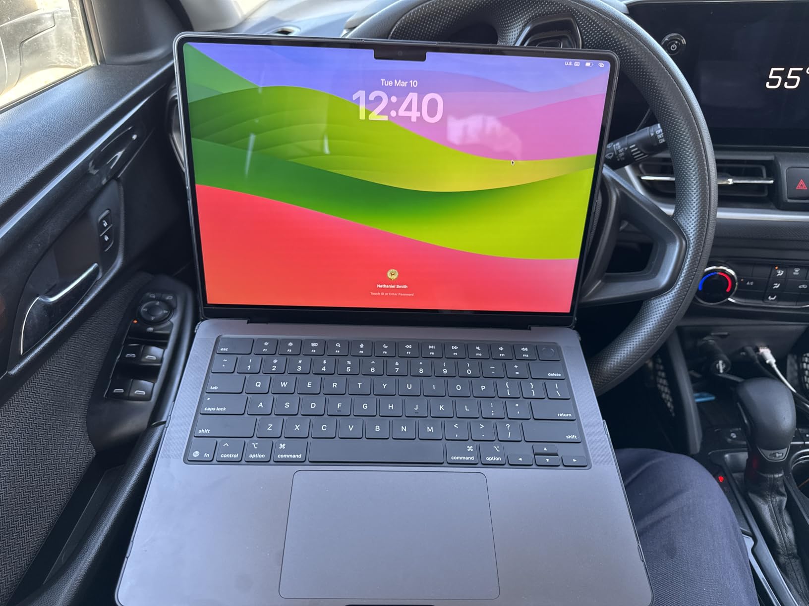 MacBook Pro M5 customer photo 2