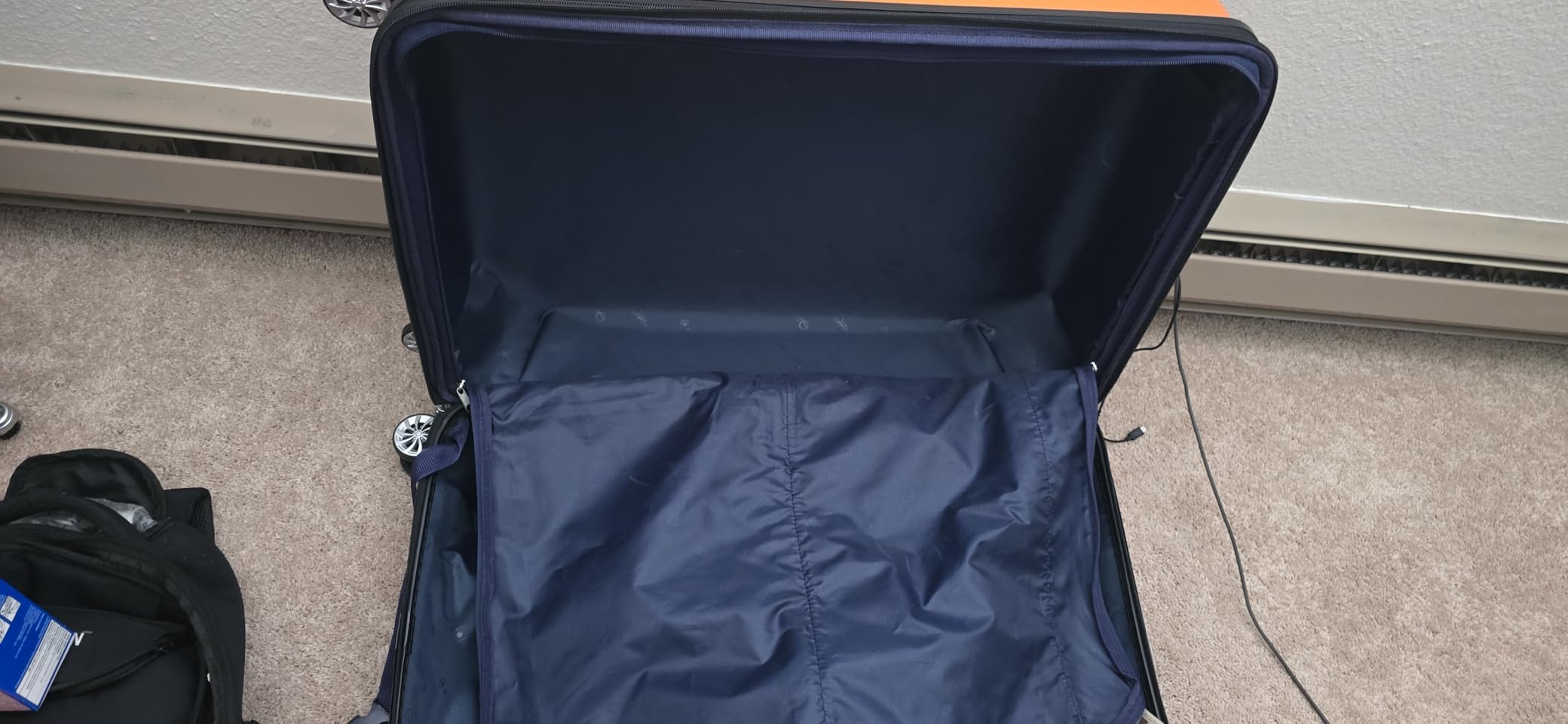 Coolife Luggage, Lightweight and Durable Hardshell, 28 in, apricot white customer photo 2