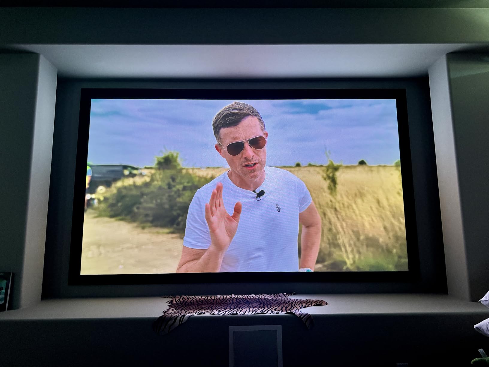 Valerion VisionMaster Pro 4K Laser Projector(2026) — 240Hz/4ms Gaming, 300