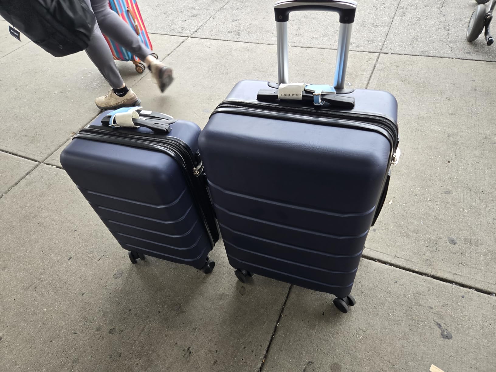 OLIXIS 28 Inch Luggage, Hardside Checked Suitcase with Spinner Wheels, Lightweight ABS Hard Shell Travel Luggage, TSA Approved Lock, Expandable Large Suitcase for Business & Travel–Light Grey customer photo 1