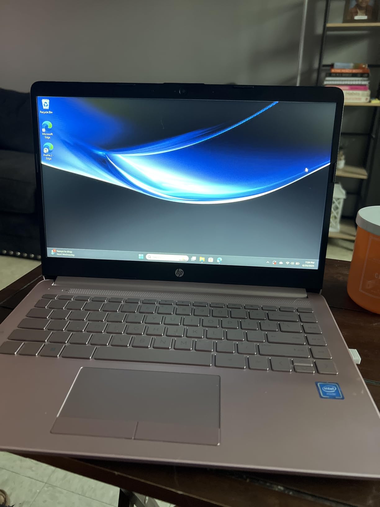 HP 2026 Essential 14 customer photo 1