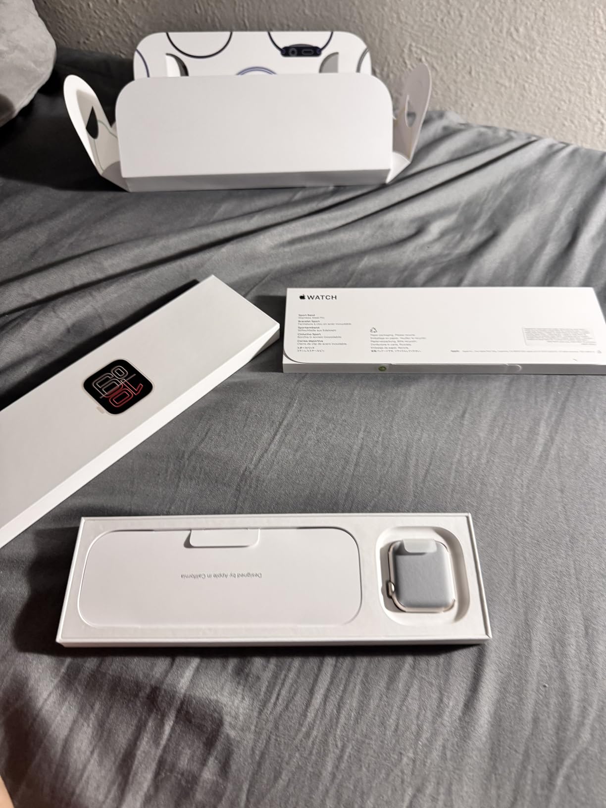 Apple Watch SE 3 GPS + Cellular 40mm Smartwatch customer photo 2